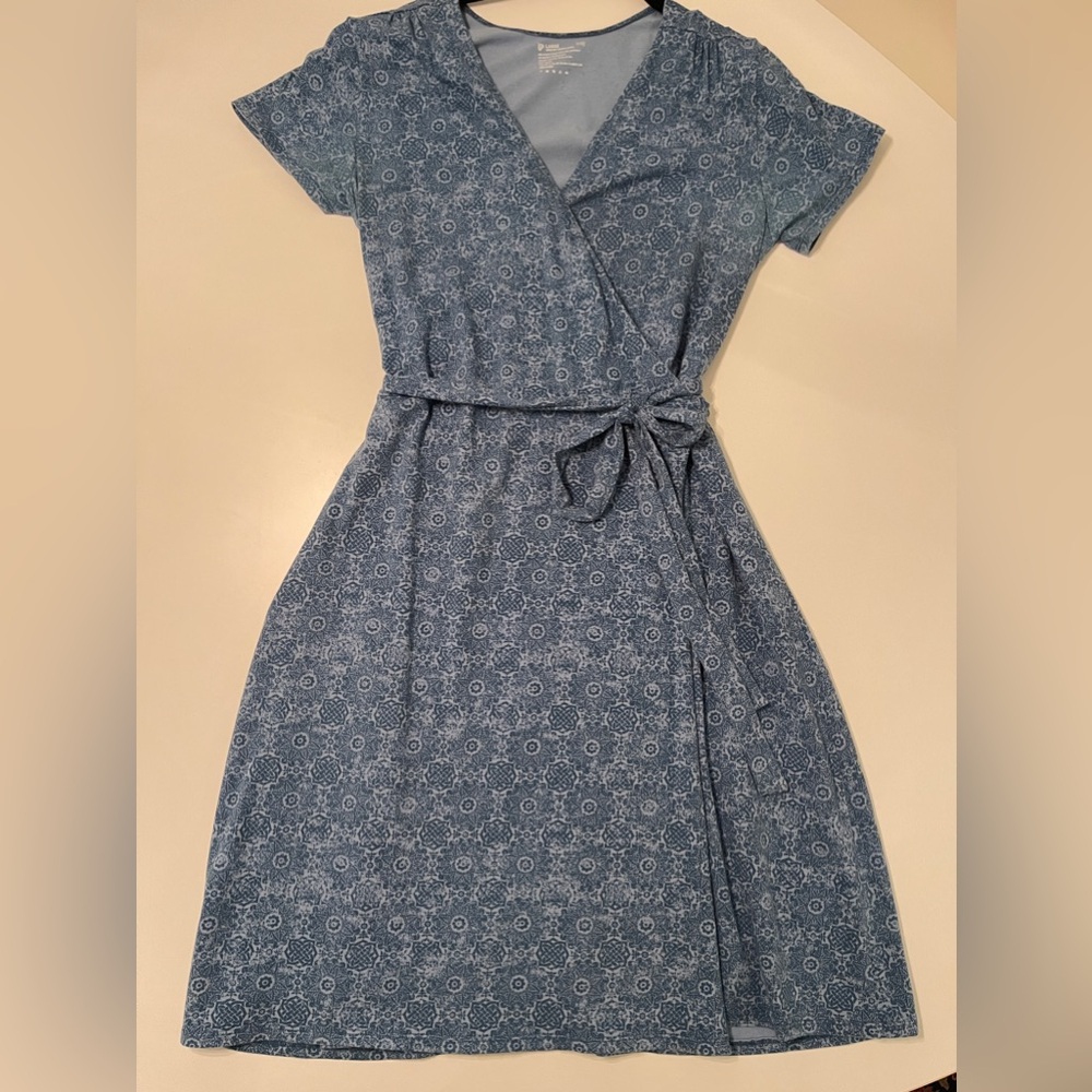 PACT organic cotton short sleeve wrap dress